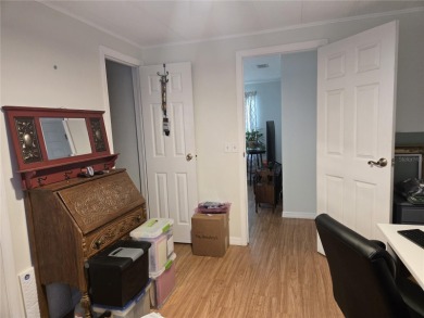 2-Bedroom, 2 Bath home located in the PET FRIENDLY area of on Zellwood Station Country Club in Florida - for sale on GolfHomes.com, golf home, golf lot
