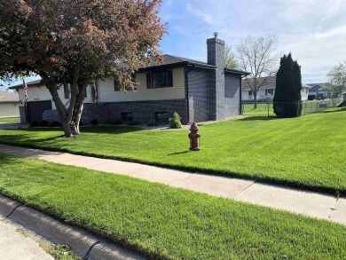 Stop and take a moment to review the features and benefits of on Quail Run Golf Course in Nebraska - for sale on GolfHomes.com, golf home, golf lot