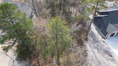 Nice, level, golf-frontage lot on Coronado golf course in of Hot on Coronado Golf Course in Arkansas - for sale on GolfHomes.com, golf home, golf lot