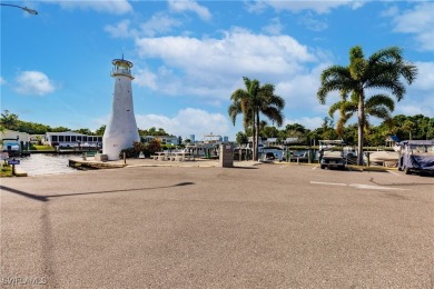 A Boater's Paradise!!  Welcome to your Florida dream home in the on Riverbend Golf and Country Club in Florida - for sale on GolfHomes.com, golf home, golf lot