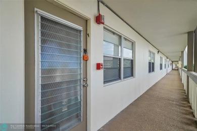 Priced To Sell, Beautiful, Large & Updated. 2 Bed 2 Bath in on  in Florida - for sale on GolfHomes.com, golf home, golf lot