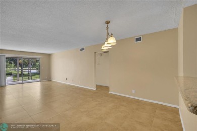 Priced To Sell, Beautiful, Large & Updated. 2 Bed 2 Bath in on  in Florida - for sale on GolfHomes.com, golf home, golf lot