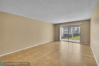Priced To Sell, Beautiful, Large & Updated. 2 Bed 2 Bath in on  in Florida - for sale on GolfHomes.com, golf home, golf lot