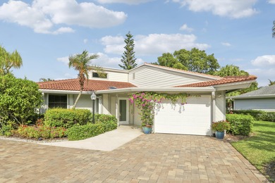 Welcome home to the highly desirable Eastpointe community. this on Eastpointe Country Club in Florida - for sale on GolfHomes.com, golf home, golf lot