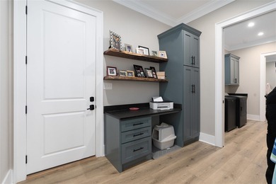 Immaculate 3-year-old coastal-style home in the gated Olde Stone on The Club At Olde Stone in Kentucky - for sale on GolfHomes.com, golf home, golf lot