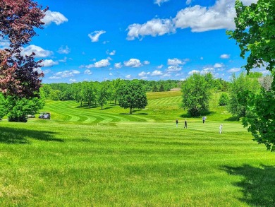 If you have always dreamed about owning a home on a golf course on Lake Carroll Golf Course in Illinois - for sale on GolfHomes.com, golf home, golf lot