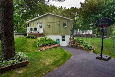 Wautoma, Golf Course Backyard 2bed 1 1/2Bath home- Large fenced on Waushara Country Club in Wisconsin - for sale on GolfHomes.com, golf home, golf lot