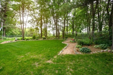 Wautoma, Golf Course Backyard 2bed 1 1/2Bath home- Large fenced on Waushara Country Club in Wisconsin - for sale on GolfHomes.com, golf home, golf lot