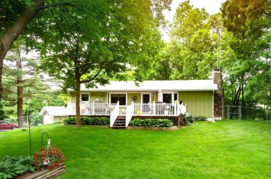 Wautoma, Golf Course Backyard 2bed 1 1/2Bath home- Large fenced on Waushara Country Club in Wisconsin - for sale on GolfHomes.com, golf home, golf lot