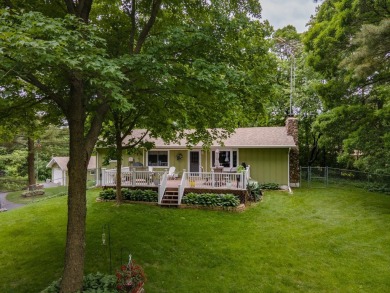 Wautoma, Golf Course Backyard 2bed 1 1/2Bath home- Large fenced on Waushara Country Club in Wisconsin - for sale on GolfHomes.com, golf home, golf lot