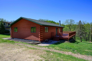 Welcome to the golf lodge! Rustic 4 bed, 2 bath Galena Territory on Eagle Ridge Inn and Resort in Illinois - for sale on GolfHomes.com, golf home, golf lot