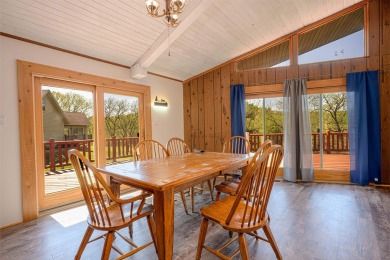 Welcome to the golf lodge! Rustic 4 bed, 2 bath Galena Territory on Eagle Ridge Inn and Resort in Illinois - for sale on GolfHomes.com, golf home, golf lot
