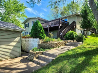 Welcome to your perfect retreat in the highly desirable Lake on Lake Carroll Golf Course in Illinois - for sale on GolfHomes.com, golf home, golf lot