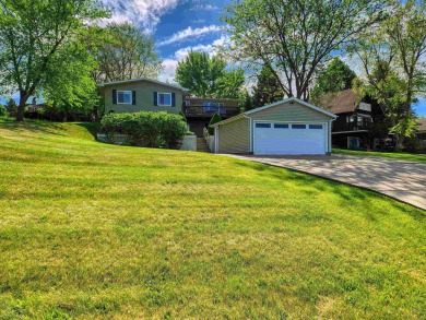 Welcome to your perfect retreat in the highly desirable Lake on Lake Carroll Golf Course in Illinois - for sale on GolfHomes.com, golf home, golf lot