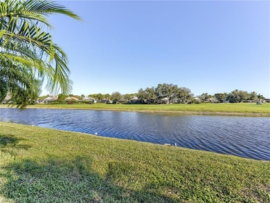 This 2-bedroom plus den villa is ready for your personal touch on  in Florida - for sale on GolfHomes.com, golf home, golf lot