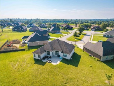 Welcome to Champions Pointe Living at its Finest! This 2,700 sq on Champions Pointe Golf Course in Indiana - for sale on GolfHomes.com, golf home, golf lot