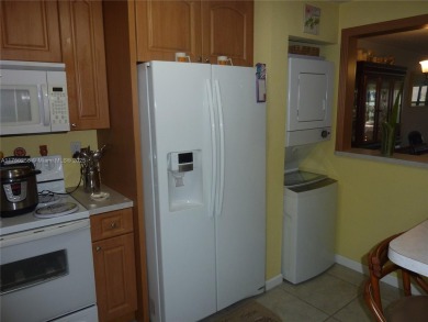 Stunning 1 bed, 1.5 bath, 1st-floor unit in 55+ community! on Sunrise Lakes Phase IV Golf Course in Florida - for sale on GolfHomes.com, golf home, golf lot