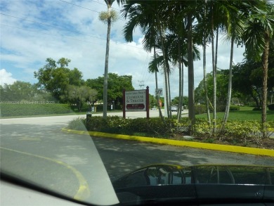 Stunning 1 bed, 1.5 bath, 1st-floor unit in 55+ community! on Sunrise Lakes Phase IV Golf Course in Florida - for sale on GolfHomes.com, golf home, golf lot