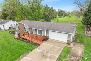 Do not miss this amazing Comstock Park property located on the on Alpine Golf Club in Michigan - for sale on GolfHomes.com, golf home, golf lot