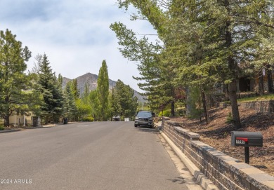 Beautiful 4 Bedroom, 3 full Bath home situated on an oversized on Continental Country Club in Arizona - for sale on GolfHomes.com, golf home, golf lot