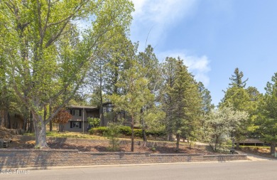 Beautiful 4 Bedroom, 3 full Bath home situated on an oversized on Continental Country Club in Arizona - for sale on GolfHomes.com, golf home, golf lot