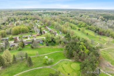 Do not miss this amazing Comstock Park property located on the on Alpine Golf Club in Michigan - for sale on GolfHomes.com, golf home, golf lot