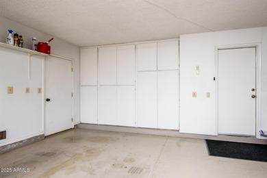 HERE IS THE TURN KEY DEAL YOU CAN'T AFFORD TO MISS. Whether this on Cottonwood Country Club in Arizona - for sale on GolfHomes.com, golf home, golf lot