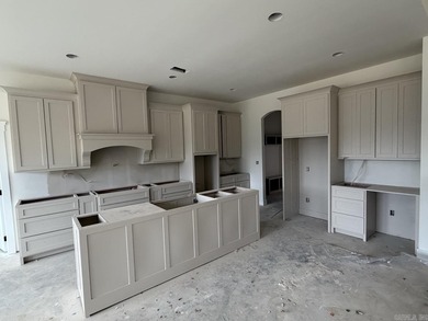 Welcome to your new golf course retreat! This 3-bedroom on Ponce De Leon Golf Course in Arkansas - for sale on GolfHomes.com, golf home, golf lot