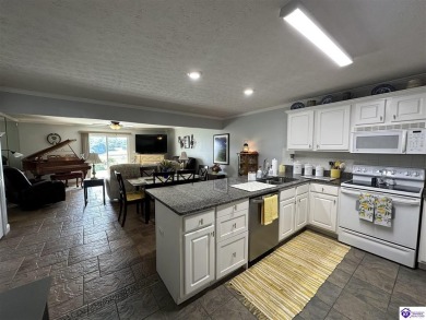 Welcome to your slice of lake life in the heart of Doe Valley! on Doe Valley Country Club in Kentucky - for sale on GolfHomes.com, golf home, golf lot