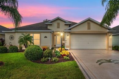 WELCOME TO THIS BEAUTIFUL DESIGNER HOLLY MODEL HOME IN THE on Pennbrooke Fairways in Florida - for sale on GolfHomes.com, golf home, golf lot