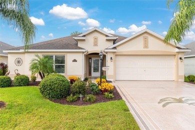 WELCOME TO THIS BEAUTIFUL DESIGNER HOLLY MODEL HOME IN THE on Pennbrooke Fairways in Florida - for sale on GolfHomes.com, golf home, golf lot