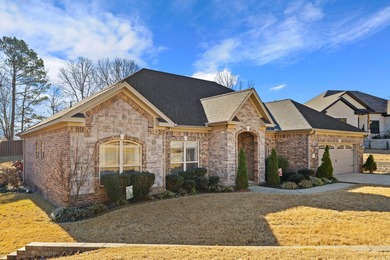 Stunning 4-Bedroom Home on a Gorgeous Cul-de-Sac Lot! Welcome to on Greystone Country Club in Arkansas - for sale on GolfHomes.com, golf home, golf lot