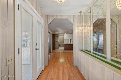Welcome to this well maintained home in the heart of Sun Lakes! on Sun Lakes Country Club in Arizona - for sale on GolfHomes.com, golf home, golf lot