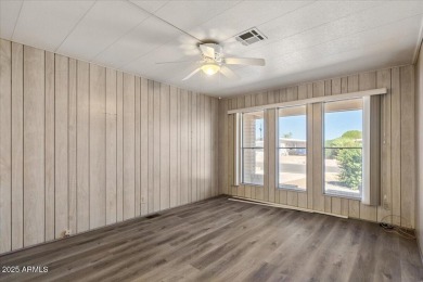 Welcome to this well maintained home in the heart of Sun Lakes! on Sun Lakes Country Club in Arizona - for sale on GolfHomes.com, golf home, golf lot