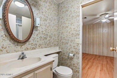 Welcome to this well maintained home in the heart of Sun Lakes! on Sun Lakes Country Club in Arizona - for sale on GolfHomes.com, golf home, golf lot