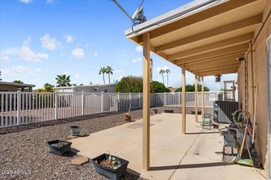 Welcome to this well maintained home in the heart of Sun Lakes! on Sun Lakes Country Club in Arizona - for sale on GolfHomes.com, golf home, golf lot