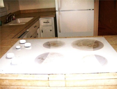 Drastic reduction in price, due to the condition after the on Hesperia Golf and Country Club in California - for sale on GolfHomes.com, golf home, golf lot