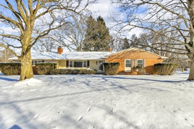 SPRAWLING RANCH HOME NEAR NATURE TRAILS & GOLF COURSES! on Ella Sharp Park Golf Course in Michigan - for sale on GolfHomes.com, golf home, golf lot