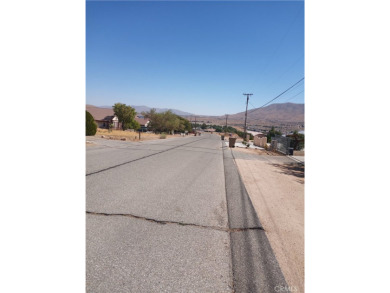 Drastic reduction in price, due to the condition after the on Hesperia Golf and Country Club in California - for sale on GolfHomes.com, golf home, golf lot