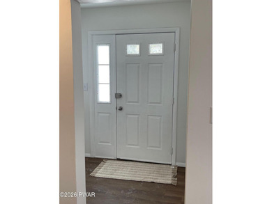 Super clean and move in ready! Beautiful layout with updated on Pocono Farms Country Club in Pennsylvania - for sale on GolfHomes.com, golf home, golf lot