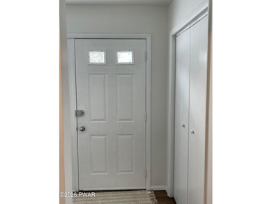 Super clean and move in ready! Beautiful layout with updated on Pocono Farms Country Club in Pennsylvania - for sale on GolfHomes.com, golf home, golf lot