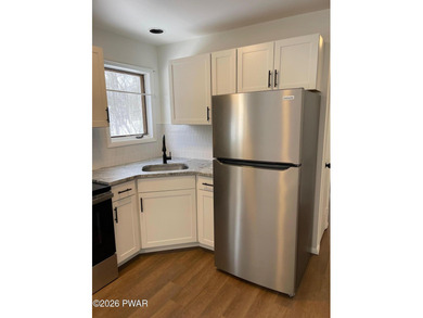 Super clean and move in ready! Beautiful layout with updated on Pocono Farms Country Club in Pennsylvania - for sale on GolfHomes.com, golf home, golf lot