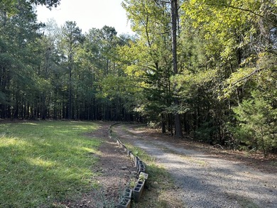 Opportunity awaits at 707 Pebblebrook Road in Woodbury on Pebblebrook Golf Club in Georgia - for sale on GolfHomes.com, golf home, golf lot