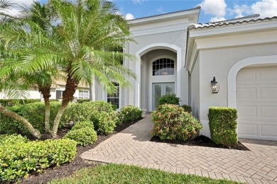 This almost 3000 square foot home features 3 beds, 2.5 baths on Colonial Country Club in Florida - for sale on GolfHomes.com, golf home, golf lot