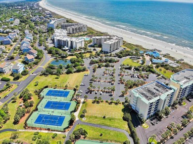 Welcome to 94 Hunter Oak Court, a beautifully maintained on The Reserve Golf Club at Pawleys Island in South Carolina - for sale on GolfHomes.com, golf home, golf lot