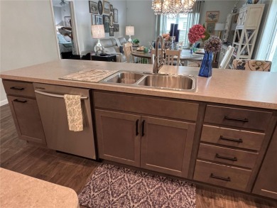 This immaculate 2 bedroom, 2 bath Moonstone Patio Villa offers 1 on Pennbrooke Fairways in Florida - for sale on GolfHomes.com, golf home, golf lot