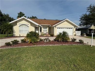 Welcome home to this nicely maintained 3 Bedroom, 2.5 Bath home on Golf Hammock Country Club in Florida - for sale on GolfHomes.com, golf home, golf lot