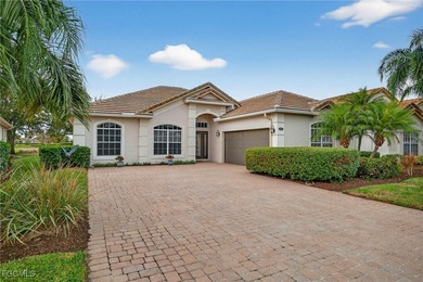 TURNKEY! GOLF MEMBERSHIP! STUNNING 3-BEDROOM, 2-BATH, 2-CAR on Heritage Landing Golf  in Florida - for sale on GolfHomes.com, golf home, golf lot