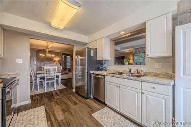 Unbelievably Gorgeous Condo! Step inside this warm, welcoming, & on Seasons Ridge At Four Seasons in Missouri - for sale on GolfHomes.com, golf home, golf lot