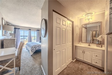 Unbelievably Gorgeous Condo! Step inside this warm, welcoming, & on Seasons Ridge At Four Seasons in Missouri - for sale on GolfHomes.com, golf home, golf lot
